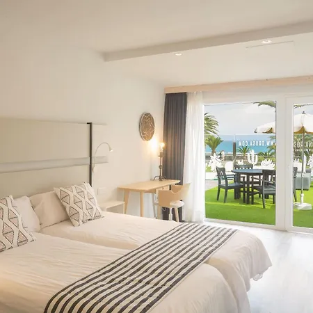 Holiday park Dona Rosa 2*