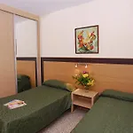 Dona Rosa بلايا ديل إنغلز